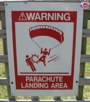 /album/humoristic/attention-parachute-jpg/